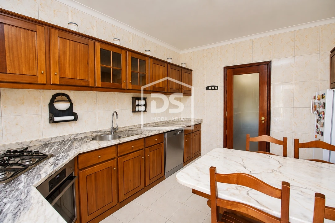 Apartamento T3 para Venda em Cristelos, Boim e Ordem Foto 3