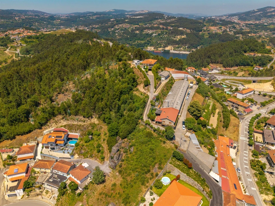 Terreno para Venda em São Martinho de Sardoura Foto 3