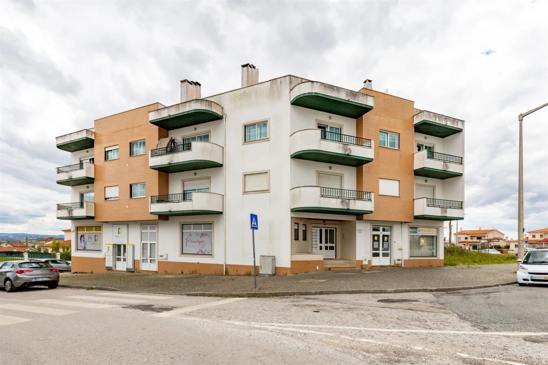 Apartamento T4 para Venda em Leiria, Pousos, Barreira e Cortes Foto 1