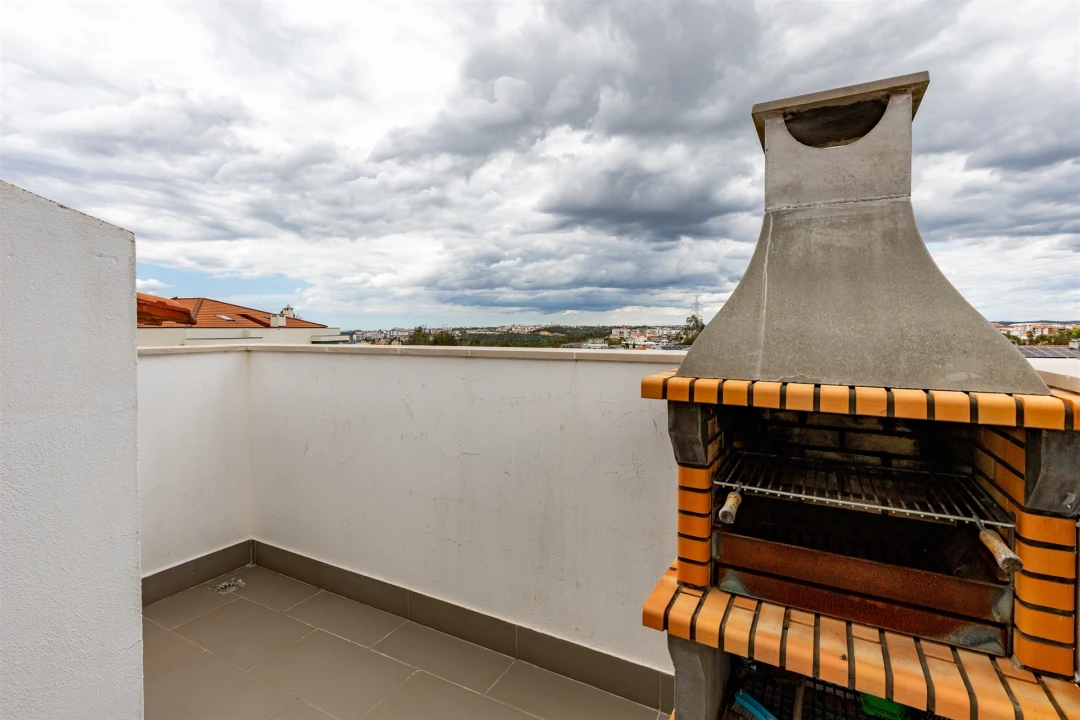 Apartamento T4 para Venda em Leiria, Pousos, Barreira e Cortes Foto 34