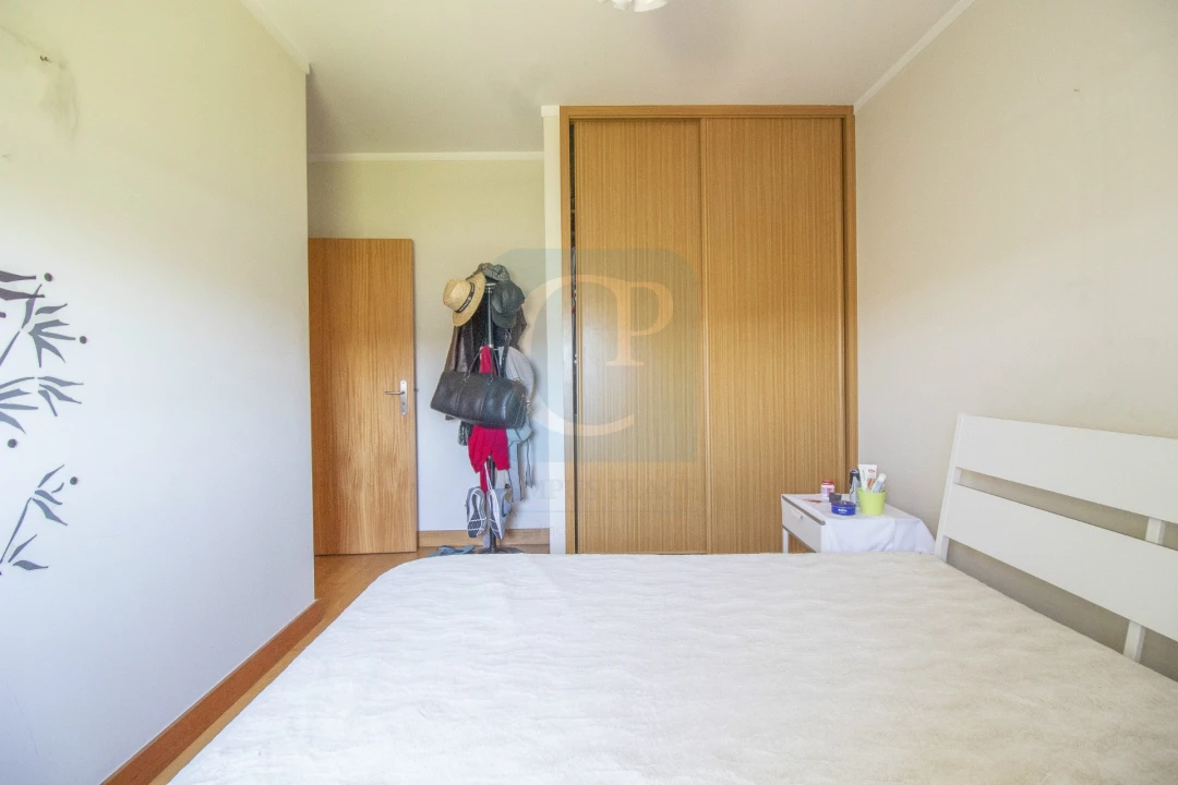 Apartamento T2 para Arrendamento em Pedrouços Foto 8
