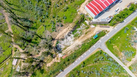 Terreno Comércio / Armazém para Venda em Vila Garcia, Aboim e Chapa