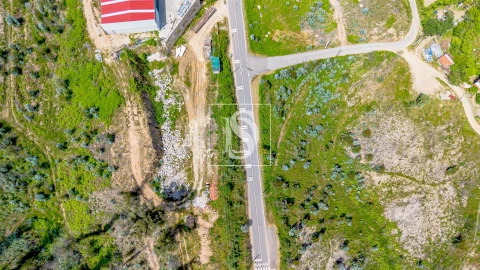 Terreno Comércio / Armazém para Venda em Vila Garcia, Aboim e Chapa