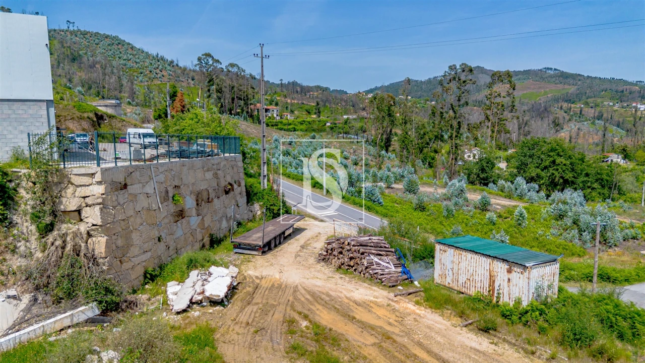 Terreno Comércio / Armazém para Venda em Vila Garcia, Aboim e Chapa Foto 8