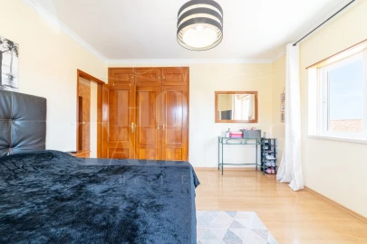 Moradia T3 para Venda em Carvoeira