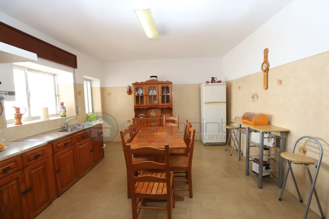 Moradia T3 para Venda em Bensafrim e Barão de São João Foto 3