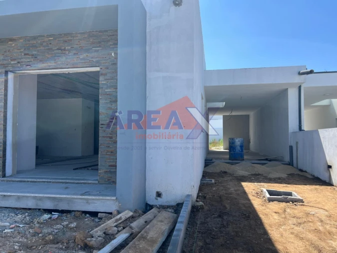 Moradia T3 para Venda em O. Azeméis, Riba-Ul, Ul, Macinhata Seixa, Madail Foto 17