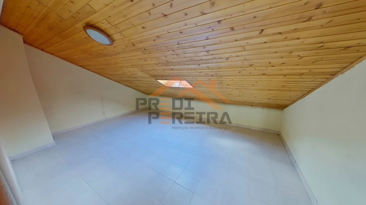 Moradia T3 para Venda em São João das Lampas e Terrugem Foto 21