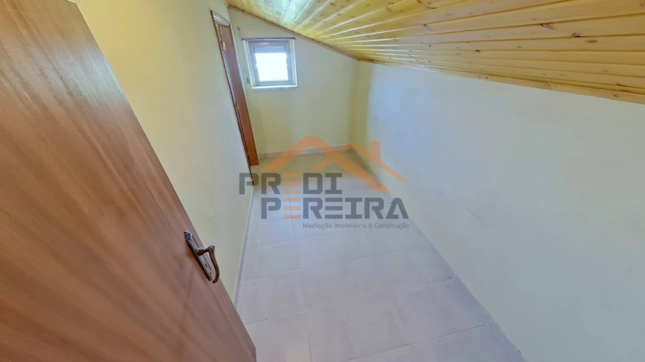 Moradia T3 para Venda em São João das Lampas e Terrugem Foto 26