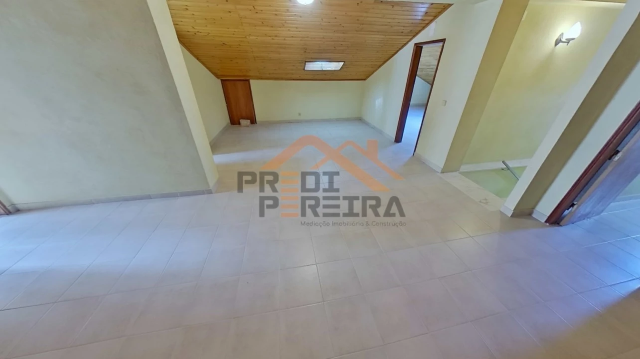 Moradia T3 para Venda em São João das Lampas e Terrugem Foto 28