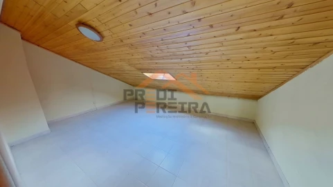 Moradia T3 para Venda em São João das Lampas e Terrugem