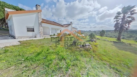 Moradia T3 para Venda em São João das Lampas e Terrugem