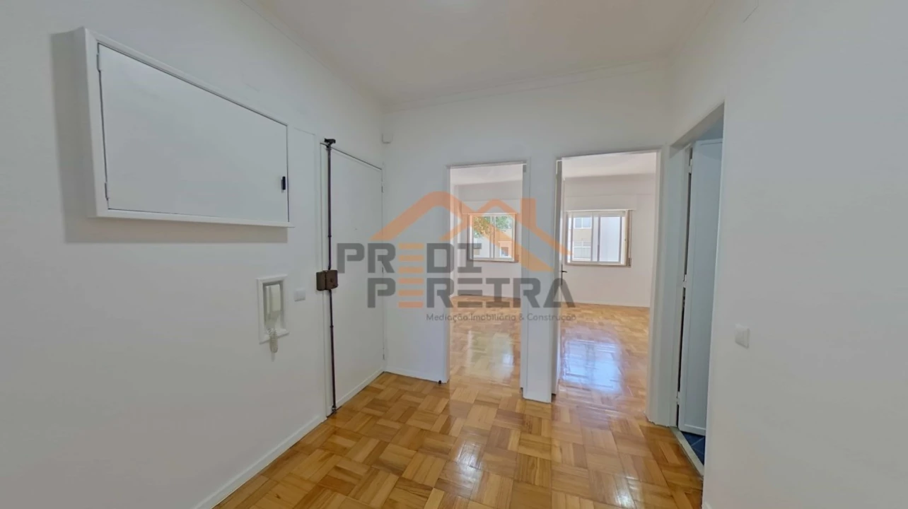 Apartamento T2 para Venda em Póvoa de Santa Iria e Forte da Casa Foto 21