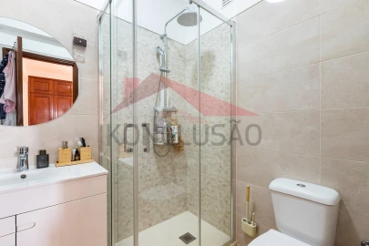 Apartamento T3 para Venda em Póvoa de Santa Iria e Forte da Casa