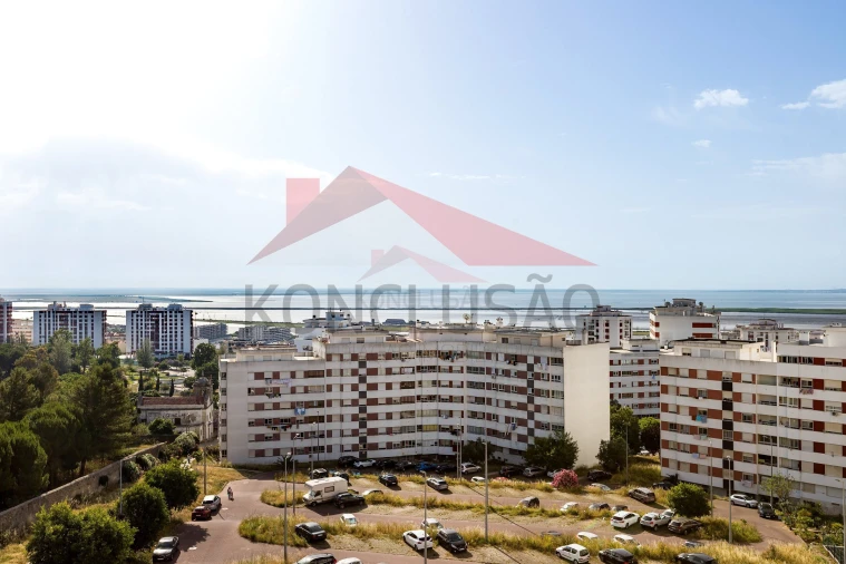 Apartamento T3 para Venda em Póvoa de Santa Iria e Forte da Casa Foto 8