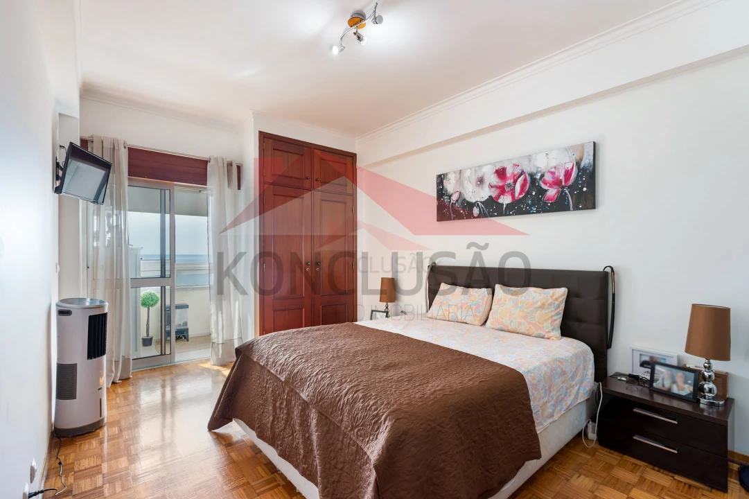 Apartamento T3 para Venda em Póvoa de Santa Iria e Forte da Casa Foto 19