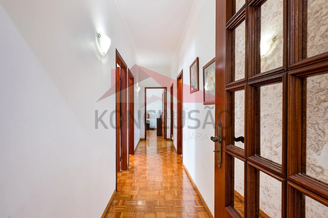 Apartamento T3 para Venda em Póvoa de Santa Iria e Forte da Casa Foto 15