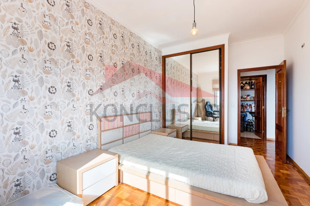 Apartamento T3 para Venda em Póvoa de Santa Iria e Forte da Casa Foto 17