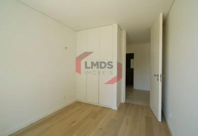 Apartamento T3 para Venda em Cedofeita, Santo Ildefonso, Sé, Miragaia, São Nicolau e Vitória
