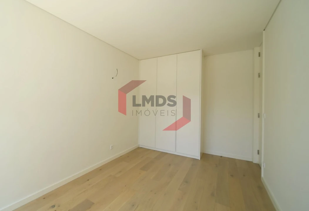 Apartamento T3 para Venda em Cedofeita, Santo Ildefonso, Sé, Miragaia, São Nicolau e Vitória Foto 14