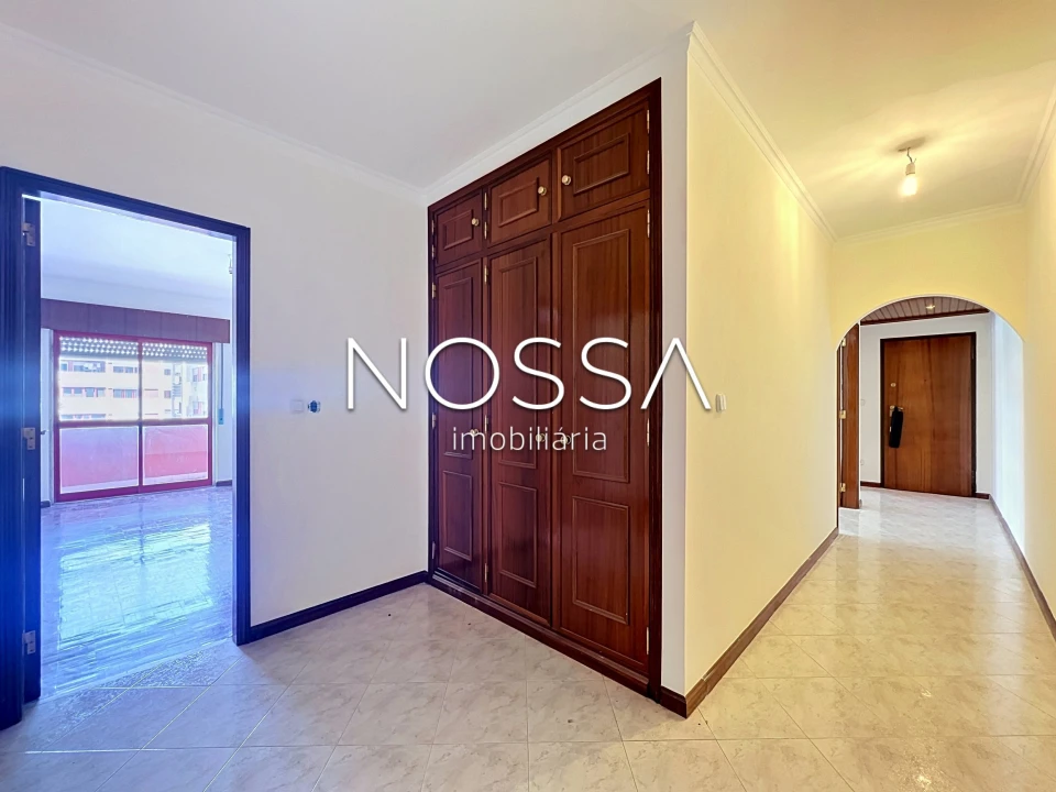 Apartamento T2 para Venda em Algueirão-Mem Martins Foto 16