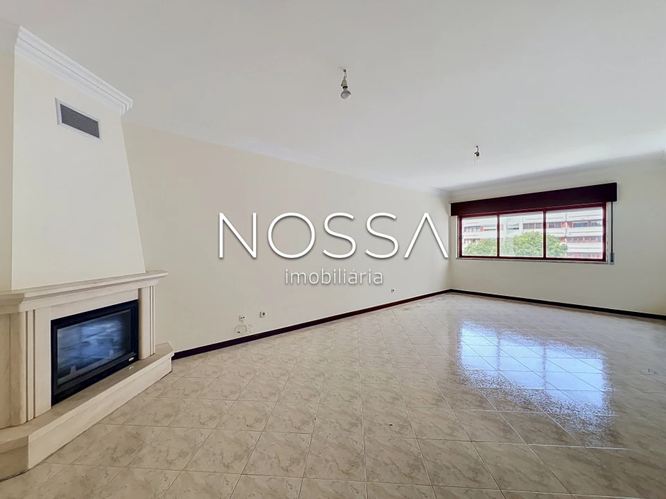 Apartamento T2 para Venda em Algueirão-Mem Martins Foto 2