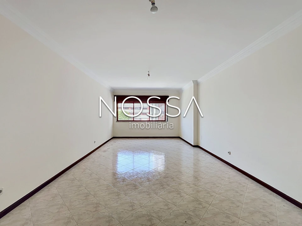 Apartamento T2 para Venda em Algueirão-Mem Martins Foto 4