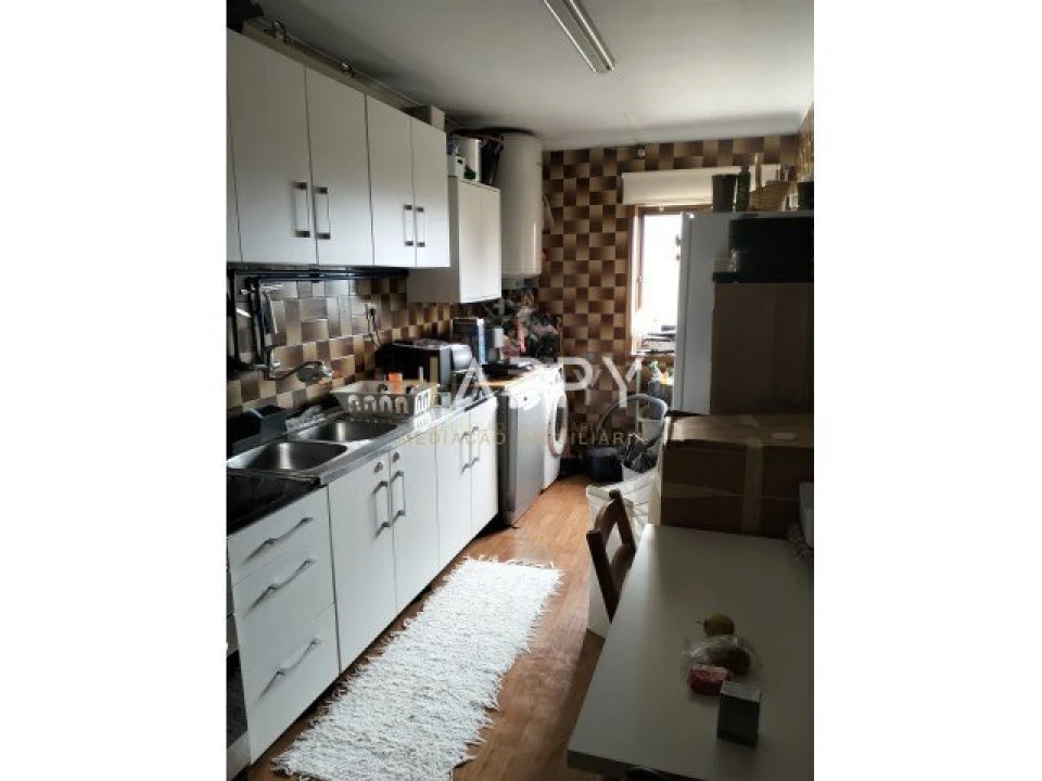 Apartamento T3 para Venda em Campanhã Foto 10