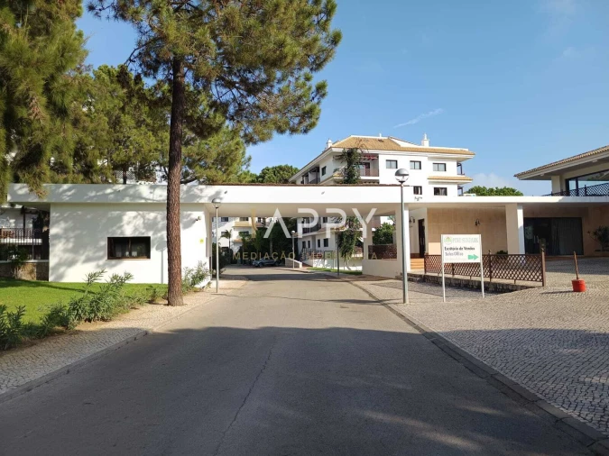 Apartamento T3 para Venda em Albufeira e Olhos de Água Foto 3