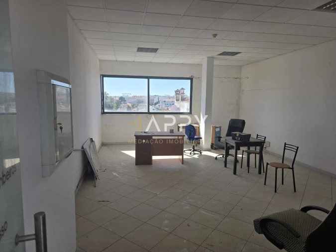 Loja para Venda em Albufeira e Olhos de Água Foto 6