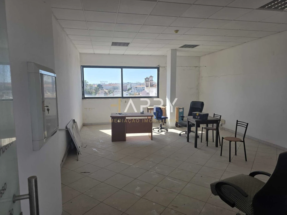 Loja para Venda em Albufeira e Olhos de Água Foto 3