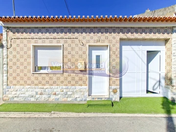 Moradia T1 para Venda em Benfica do Ribatejo