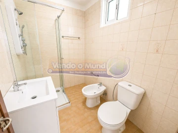 Moradia T1 para Venda em Benfica do Ribatejo