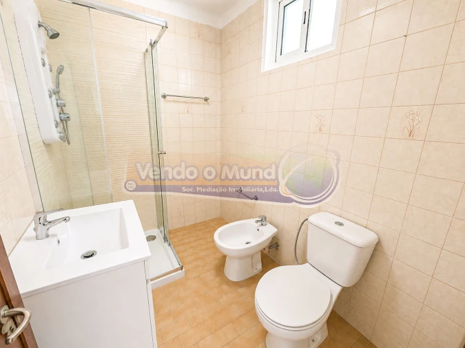 Moradia T1 para Venda em Benfica do Ribatejo Foto 6