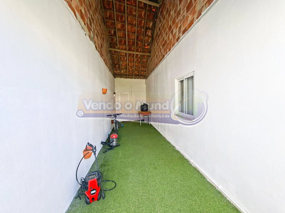 Moradia T1 para Venda em Benfica do Ribatejo Foto 17
