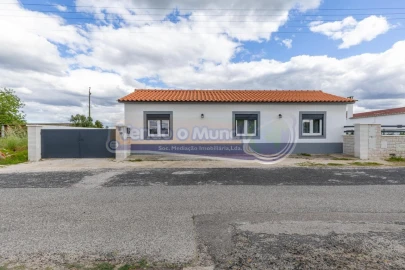 Moradia T3 para Venda em Glória do Ribatejo e Granho
