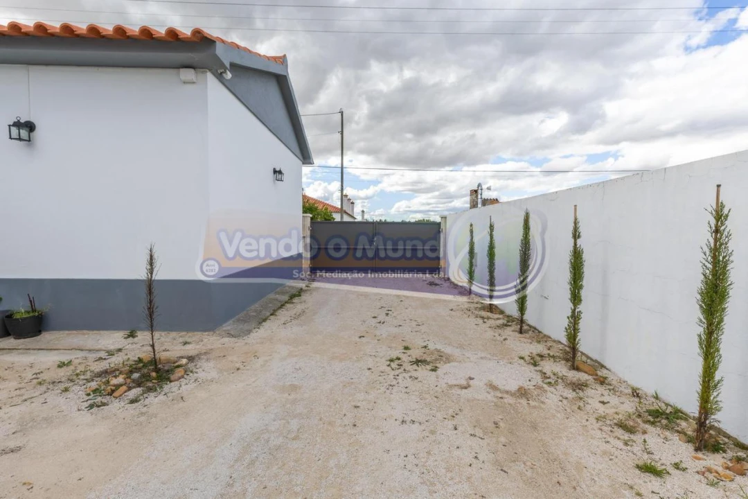 Moradia T3 para Venda em Glória do Ribatejo e Granho Foto 19