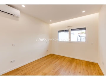 Moradia T4 para Venda em Marrazes e Barosa