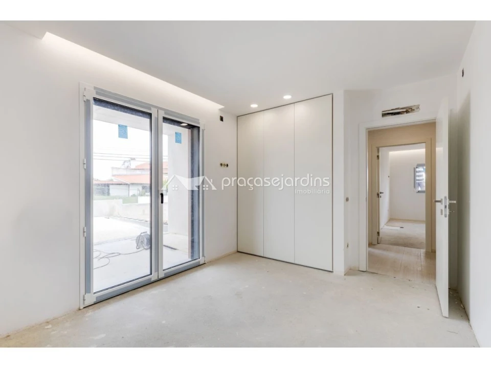 Moradia T3 para Venda em Souto da Carpalhosa e Ortigosa Foto 2