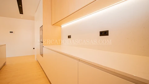 Apartamento T3 para Venda em Gondomar (São Cosme), Valbom e Jovim