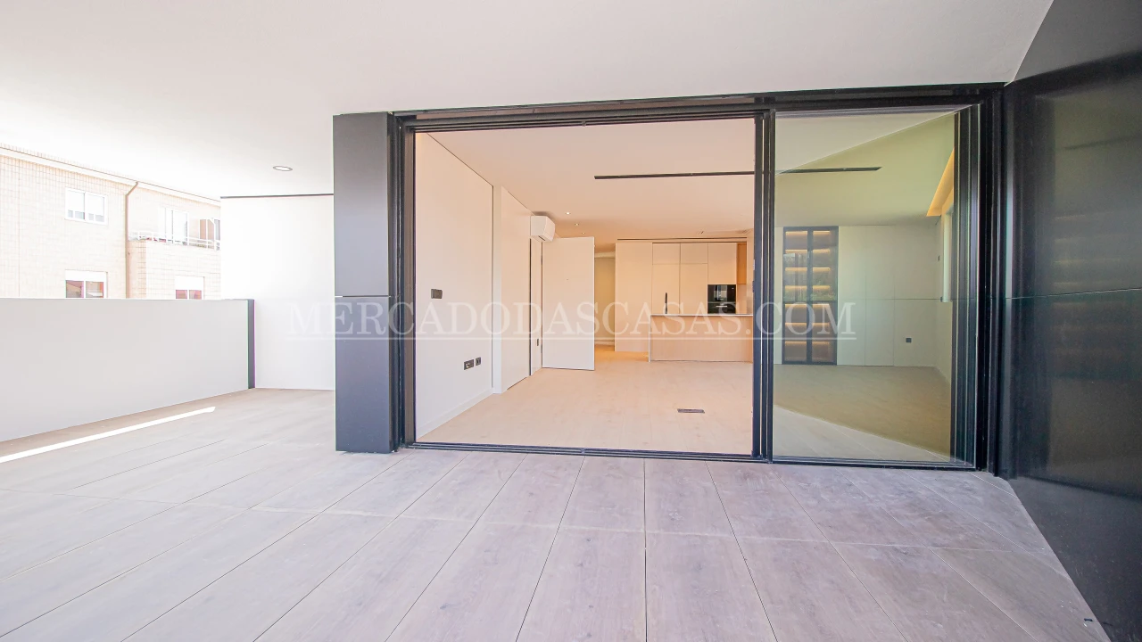 Apartamento T4 para Venda em Gondomar (São Cosme), Valbom e Jovim Foto 2
