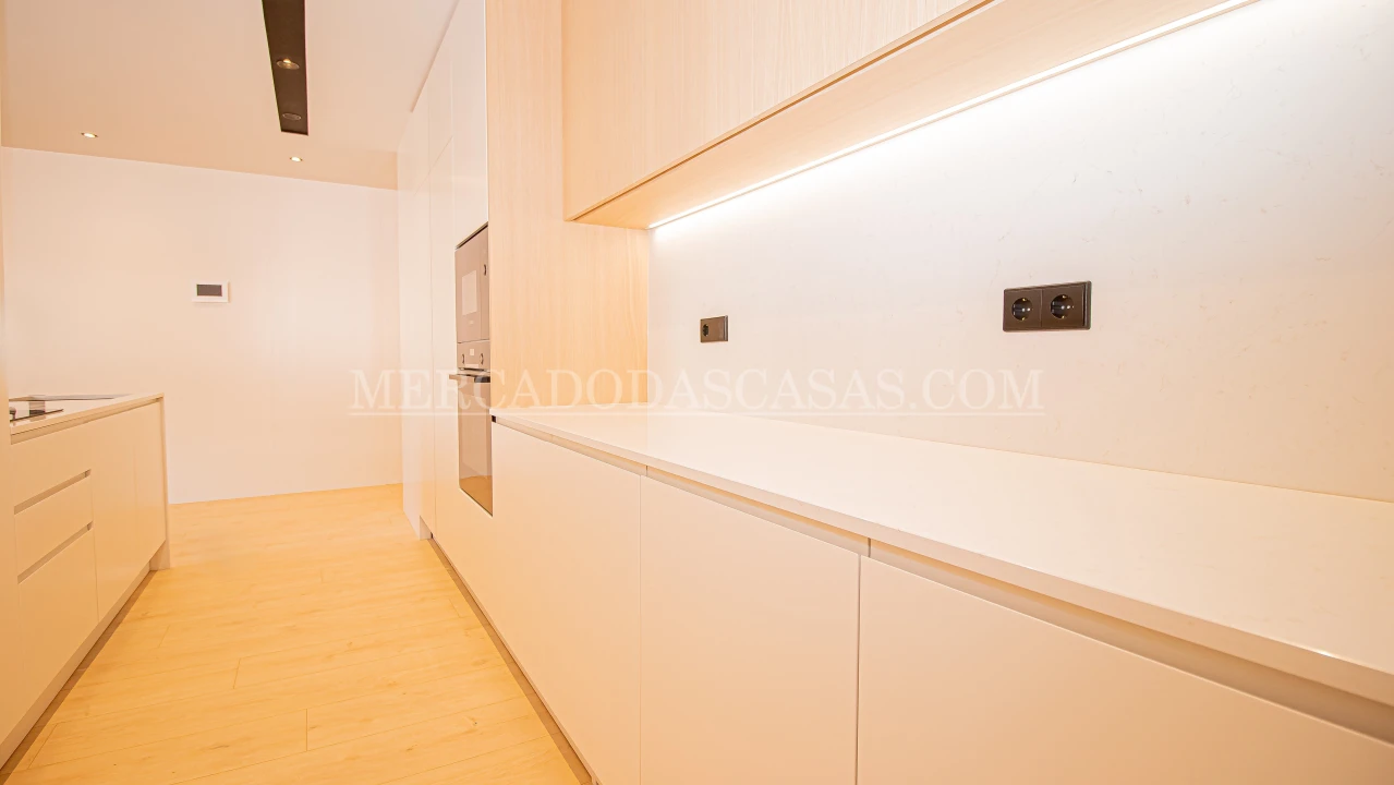 Apartamento T4 para Venda em Gondomar (São Cosme), Valbom e Jovim Foto 10