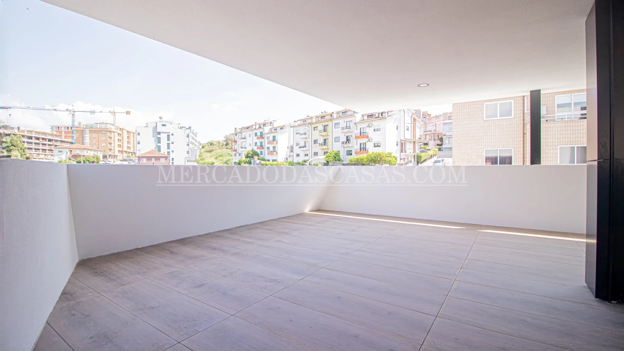 Apartamento T4 para Venda em Gondomar (São Cosme), Valbom e Jovim Foto 1