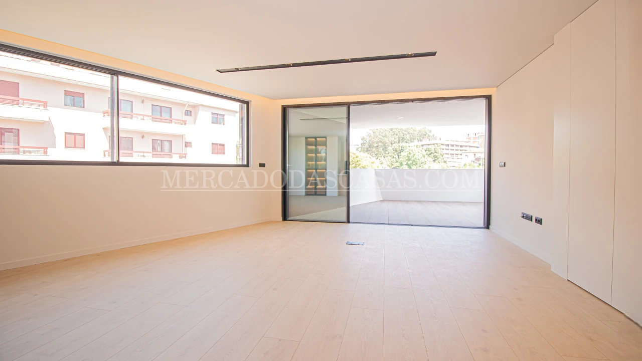 Apartamento T4 para Venda em Gondomar (São Cosme), Valbom e Jovim Foto 3