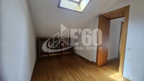 Apartamento T3 para Venda em Espinho