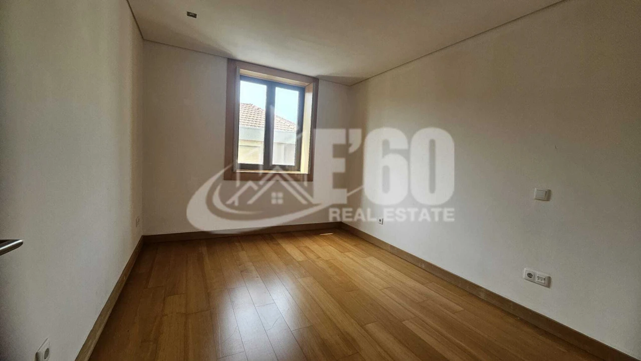 Apartamento T3 para Venda em Espinho Foto 15