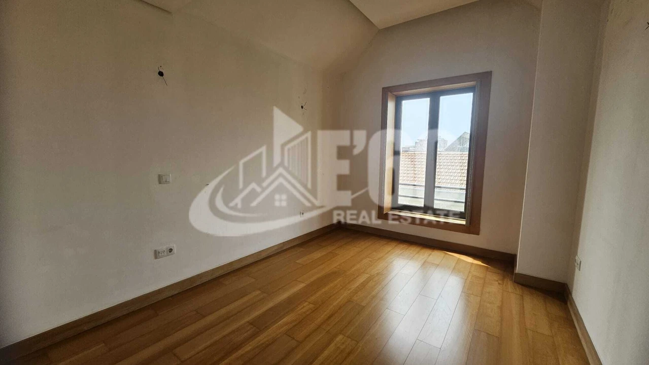 Apartamento T3 para Venda em Espinho Foto 6