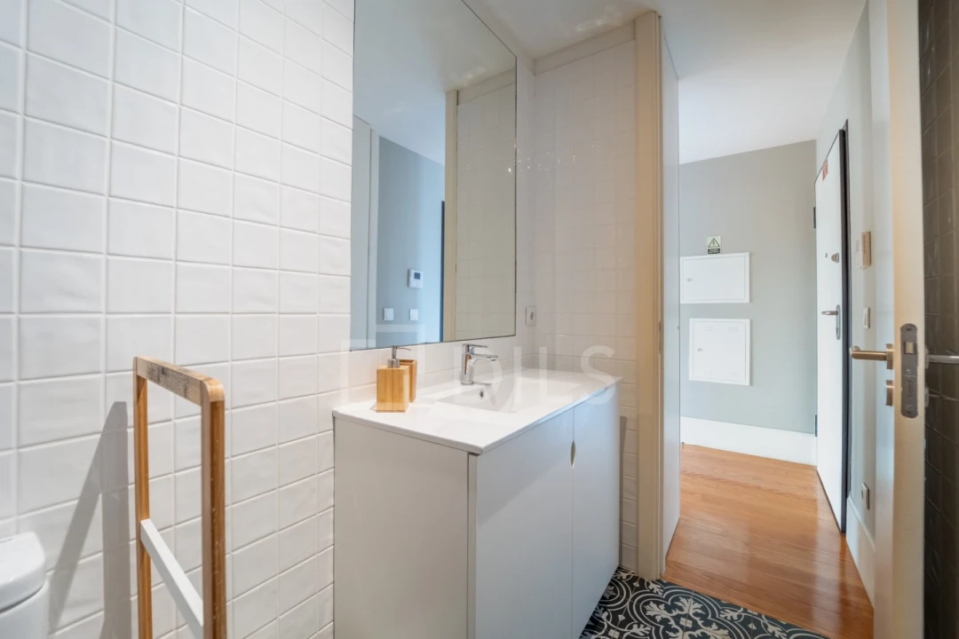 Apartamento para Venda em Cedofeita, Santo Ildefonso, Sé, Miragaia, São Nicolau e Vitória Foto 16