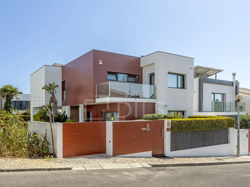 Moradia T3 para Venda em Carcavelos e Parede Foto 49