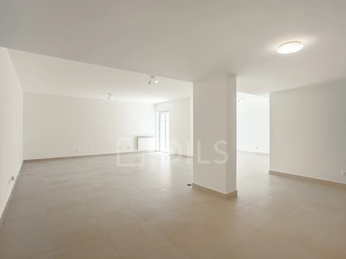 Moradia T4 para Venda em Alcabideche Foto 35